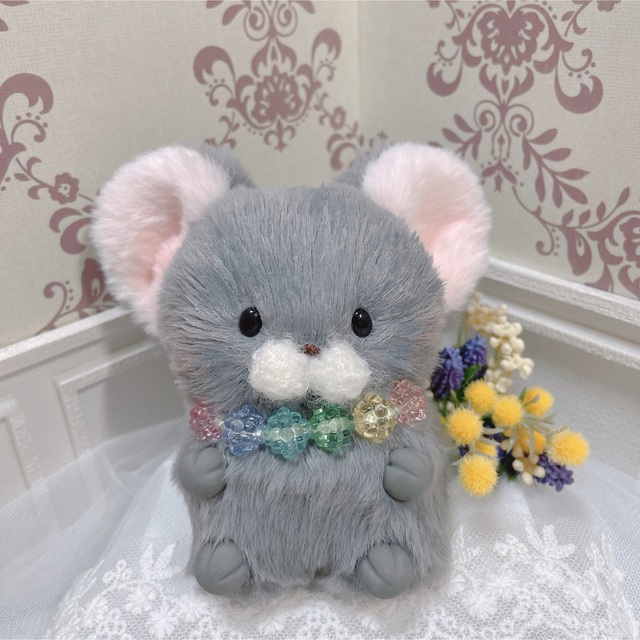 ハンドメイドぬいぐるみ　★こんぺいとうちゃん★ グレーチンチラちゃん動物