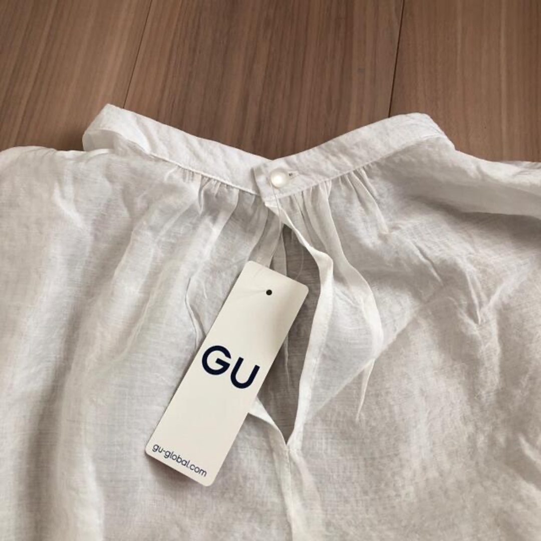 GU(ジーユー)のGU 袖ギャザーブラウス☆色違いセット レディースのトップス(シャツ/ブラウス(長袖/七分))の商品写真