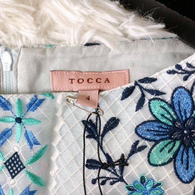 TOCCA - 新品未使用✨ TOCCA タグ付き 膝丈ワンピース 大きいサイズ 花