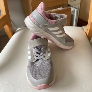 アディダス(adidas)のアディダスキッズ　女の子19センチ(スニーカー)