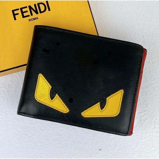 FENDI(フェンディ)の人気デザイン✨ FENDI モンスター バグズ アイ 二つ折り財布 ブラック メンズのファッション小物(折り財布)の商品写真