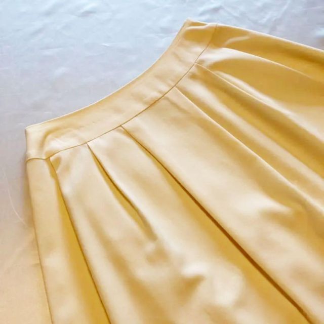 Harrods(ハロッズ)の極美品✨Harrods ハロッズ　サイズ2 ウール100% ひざ丈フレアスカート レディースのスカート(ひざ丈スカート)の商品写真