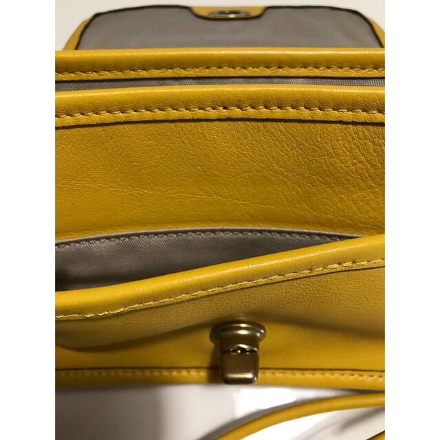 COACH(コーチ)のコーチ　イエローショルダーバッグ美品 レディースのバッグ(ショルダーバッグ)の商品写真