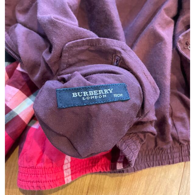 BURBERRY(バーバリー)のBURBERRY  リバーシブル　ジャンパー キッズ/ベビー/マタニティのキッズ服女の子用(90cm~)(ジャケット/上着)の商品写真
