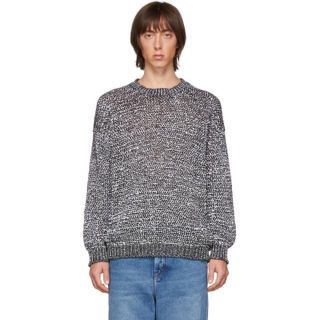 ロエベ(LOEWE)のLOEWE White and Black Sweater ロエベ セーター(ニット/セーター)