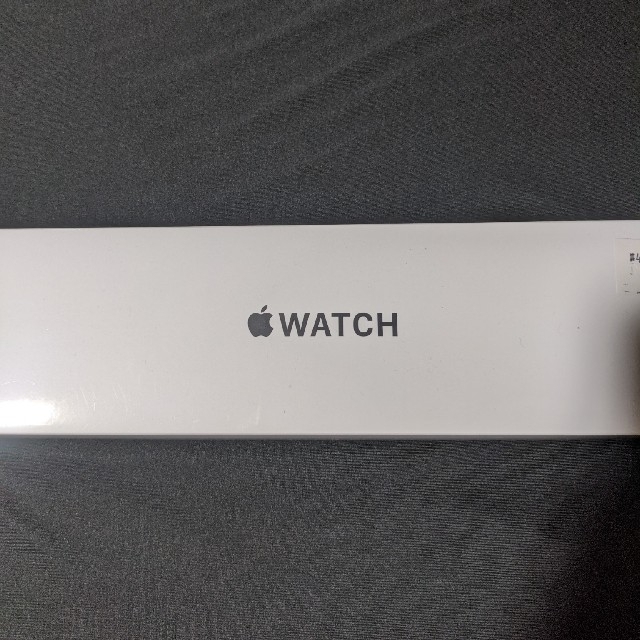 Apple Watch(アップルウォッチ)の新品 Apple Watch SE GPSモデル 40mm MKQ03J/A スマホ/家電/カメラのスマートフォン/携帯電話(その他)の商品写真