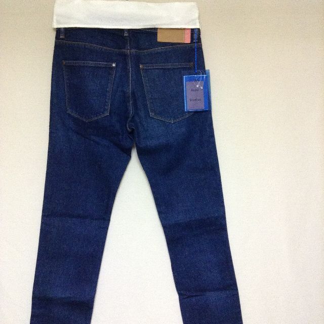 Acne Studios(アクネストゥディオズ)の新品 31-32 Acne Studios blue max デニム 9045 メンズのパンツ(デニム/ジーンズ)の商品写真