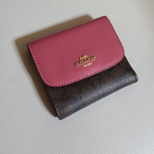 COACH(コーチ)のCOACH折り財布　あやまま0313様専用 レディースのファッション小物(財布)の商品写真