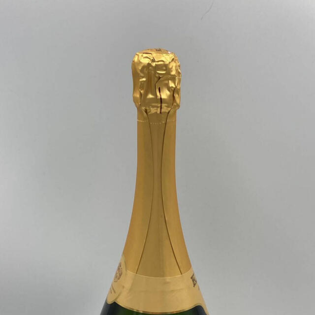 Krug(クリュッグ)のKRUGグランキュヴェ ブリュット 12% 750ml  食品/飲料/酒の酒(シャンパン/スパークリングワイン)の商品写真