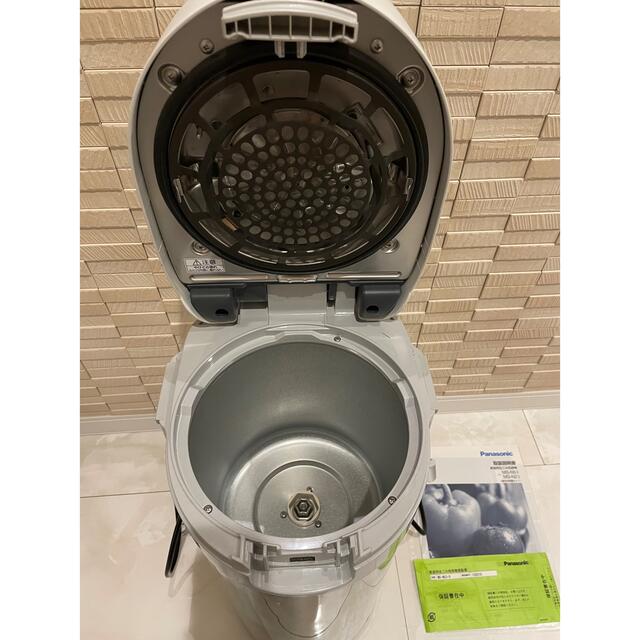 Panasonic(パナソニック)のPanasonic 家庭用生ごみ処理機 温風乾燥式 6L シルバー MS-N5… スマホ/家電/カメラの生活家電(生ごみ処理機)の商品写真