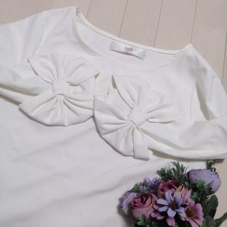 トッコ(tocco)のtocco closet★美品★立体リボン付ブラウス(シャツ/ブラウス(長袖/七分))