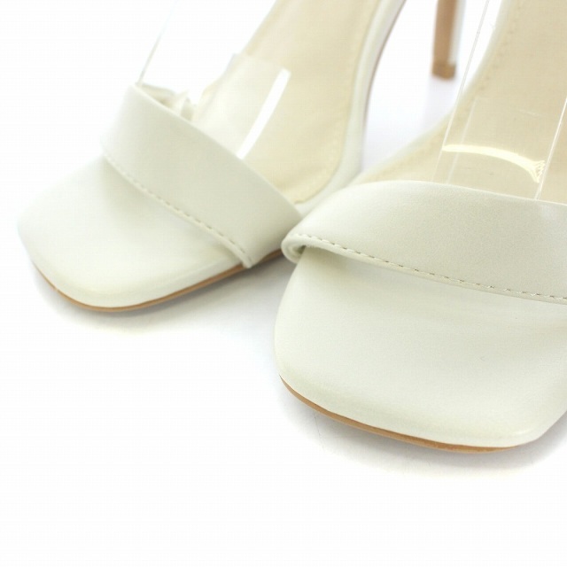 RANDA(ランダ)のランダ RANDA サンダル ストラップ スクエアトゥ M 23.5cm 白 レディースの靴/シューズ(サンダル)の商品写真