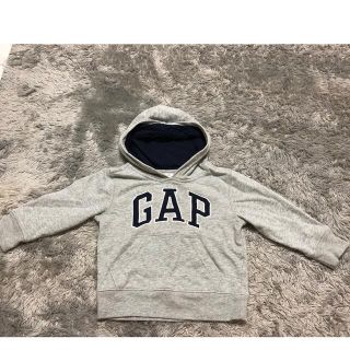 ギャップキッズ(GAP Kids)のギャップ　パーカー　90(ジャケット/上着)