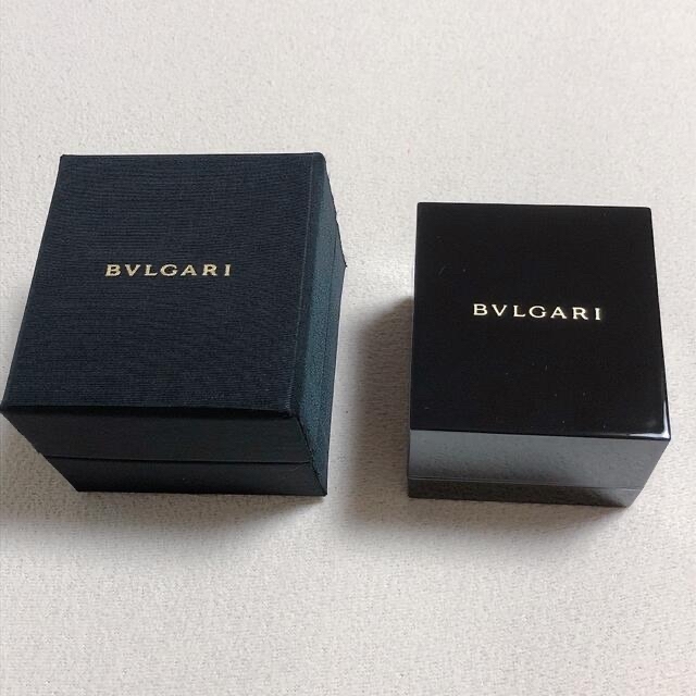 BVLGARI(ブルガリ)のブルガリ　箱　ショッパー　リボン付き レディースのバッグ(ショップ袋)の商品写真