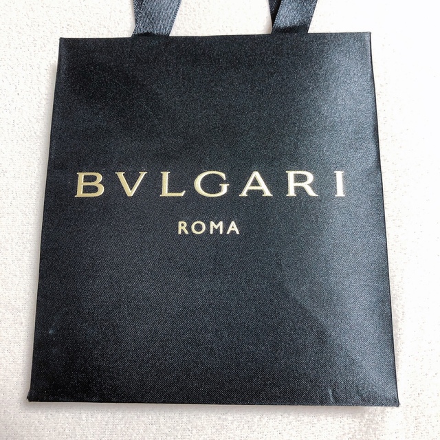 BVLGARI(ブルガリ)のブルガリ　箱　ショッパー　リボン付き レディースのバッグ(ショップ袋)の商品写真