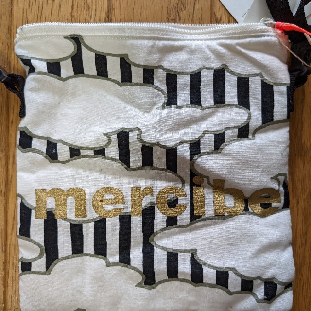 mercibeaucoup(メルシーボークー)のメルシーボークー　ポシェット キッズ/ベビー/マタニティのこども用バッグ(ポシェット)の商品写真