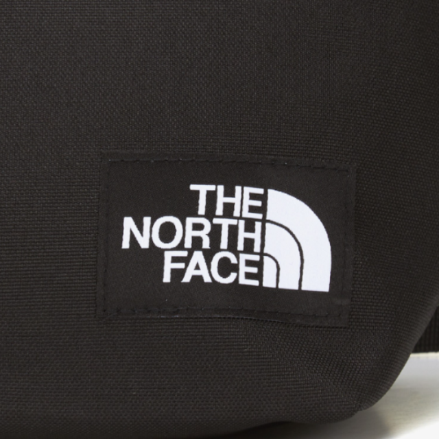 THE NORTH FACE(ザノースフェイス)の新作 韓国限定 ザノースフェイス ショルダーバック クロスバック レディースのバッグ(トートバッグ)の商品写真
