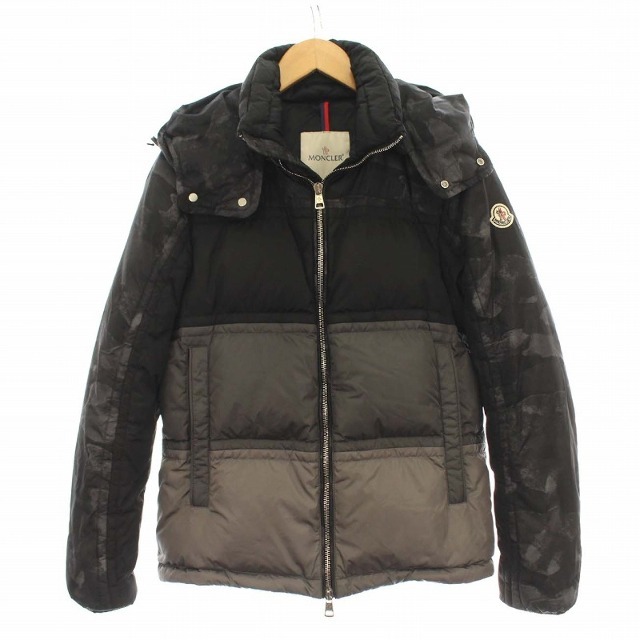 MONCLER(モンクレール)のMONCLER BREITMAN ダウンジャケット カモフラ 迷彩 0 XS 黒 メンズのジャケット/アウター(ダウンジャケット)の商品写真