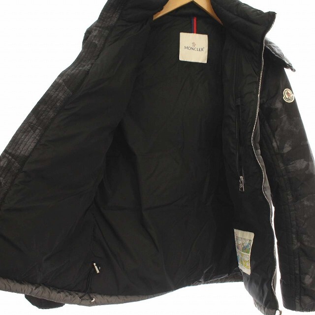 MONCLER(モンクレール)のMONCLER BREITMAN ダウンジャケット カモフラ 迷彩 0 XS 黒 メンズのジャケット/アウター(ダウンジャケット)の商品写真