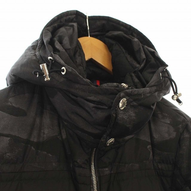 MONCLER(モンクレール)のMONCLER BREITMAN ダウンジャケット カモフラ 迷彩 0 XS 黒 メンズのジャケット/アウター(ダウンジャケット)の商品写真