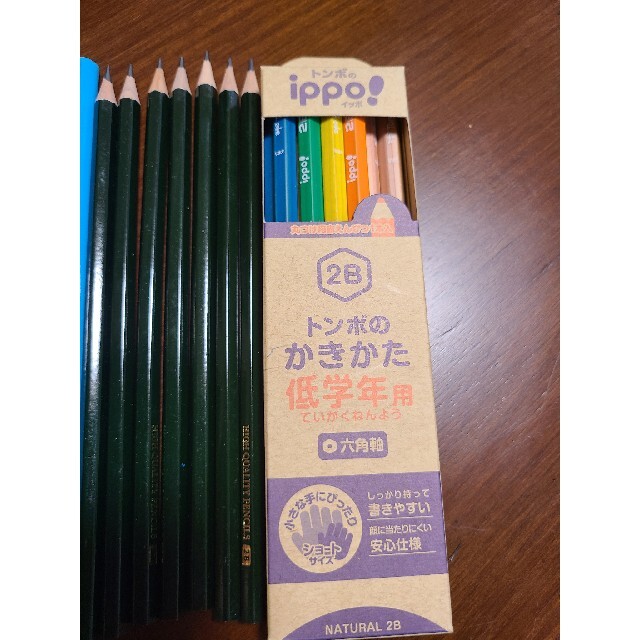 トンボ鉛筆(トンボエンピツ)のコキンちゃん様専用 2B B 低学年用 新品未使用品 エンタメ/ホビーのアート用品(鉛筆)の商品写真