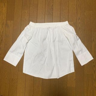 ザラ(ZARA)のZARA ホワイト　カットソー　トップス(カットソー(長袖/七分))