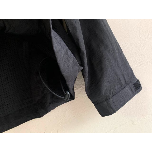 DOWBL(ダブル)のDOWBL　ダブル　ナイロンジャケット　ウインドブレーカー　ブラック　46 メンズのジャケット/アウター(ナイロンジャケット)の商品写真