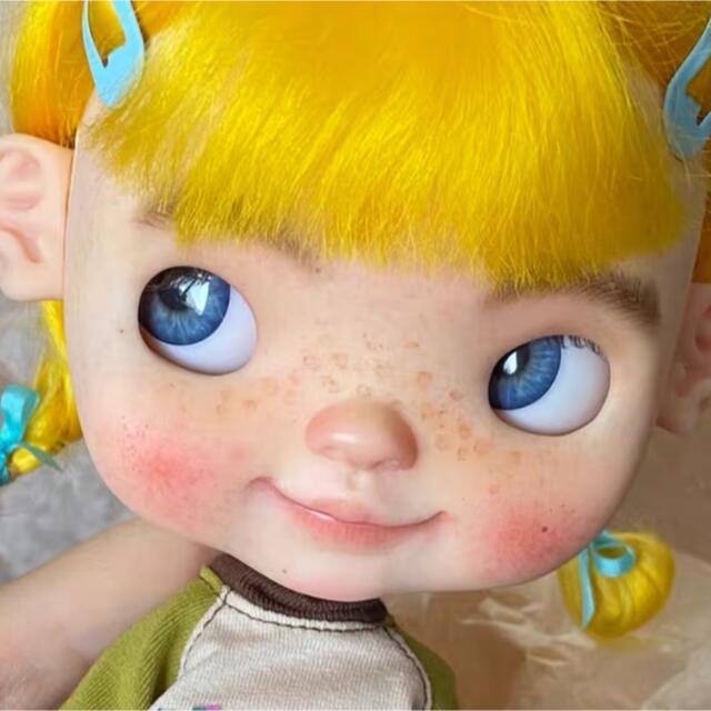 オリジナル カスタムドール カスタムブライス 海外作家様 微笑み 幼い きれい かわいい 人形