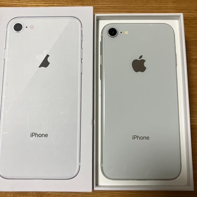 iPhone8 バッテリー100% ホワイト　64GBiPhone8