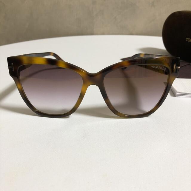 TOM FORD(トムフォード)のTOM FORDトムフォードサングラス　TF547-K 58G レディースのファッション小物(サングラス/メガネ)の商品写真