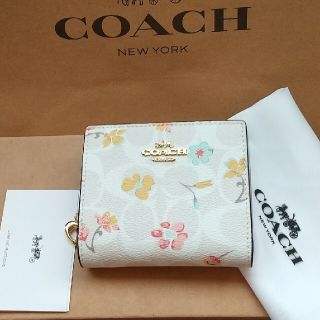 コーチ(COACH) シグネチャー 財布(レディース)(ホワイト/白色系)の