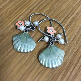 マリークワント(MARY QUANT)のMARY QUANTの貝殻ピアス🏖(ピアス)