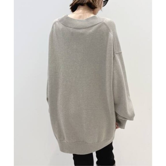 L'Appartement DEUXIEME CLASSE(アパルトモンドゥーズィエムクラス)の新品タグ付■スタジオ ニコルソン■Merino cotton V/N knit レディースのトップス(ニット/セーター)の商品写真