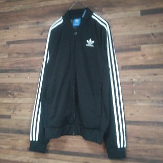 アディダス 古着の通販 20,000点以上 | adidasを買うならラクマ