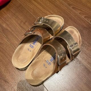 ビルケンシュトック(BIRKENSTOCK)のビルケン　ピンクゴールド　24cm(サンダル)