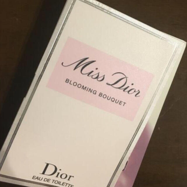 Christian Dior(クリスチャンディオール)のディオール　DIOR オーデトワレ　ブルーミングブーケ　香水　ミスディオール コスメ/美容の香水(香水(女性用))の商品写真