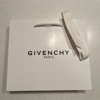 ジバンシィ(GIVENCHY)のgivenchy ジバンシィ　ショップ袋／ショッパー　リボン付き！(ショップ袋)