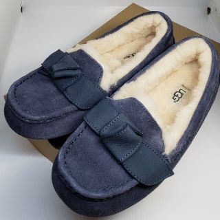 アグ(UGG)のUGG　モカシン　シューズ　レディース(スリッポン/モカシン)