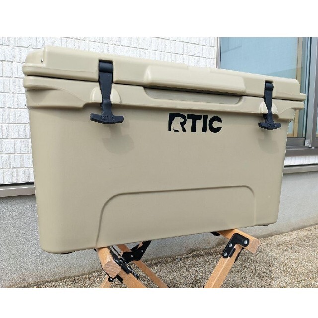 RTIC 45QT 新品 未使用 タン ロトモールドクーラーボックス