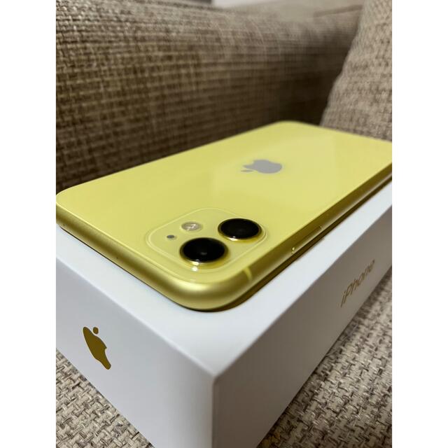 iPhone(アイフォーン)のiPhone11 64GB イエロー　SIMフリー　美品 スマホ/家電/カメラのスマートフォン/携帯電話(スマートフォン本体)の商品写真