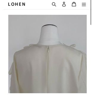 Drawer - LOHEN ローヘン 22AWワイドラッフルブラウス ホワイトの通販