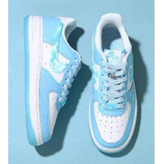 ナイキ(NIKE)のNIKE WOMENS AIR FORCE 1 ’07 LX(スニーカー)