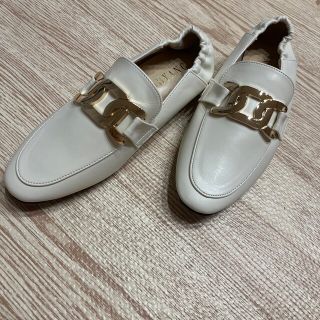 トッズ(TOD'S)の【新品】jihyang  チェーンバブーシュ(ローファー/革靴)