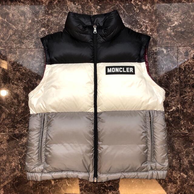 MONCLER(モンクレール)のモンクレール　2WAY ダウンジャケット キッズ/ベビー/マタニティのキッズ服男の子用(90cm~)(ジャケット/上着)の商品写真