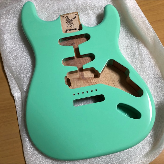 Fender(フェンダー)のFender STRATOCASTER Neck + Warmoth body 楽器のギター(エレキギター)の商品写真