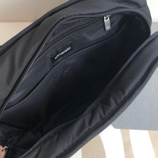 marimekko(マリメッコ)の国内正規品 新品 マリメッコ BILLIE ショルダーバッグ ブラック レディースのバッグ(ショルダーバッグ)の商品写真