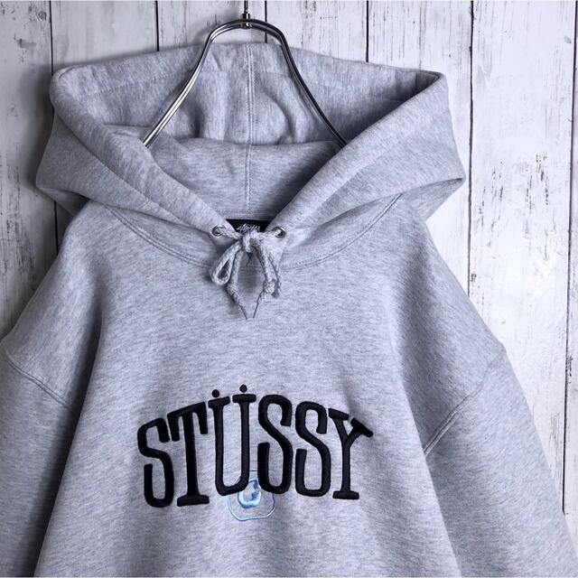 STUSSY/ ステューシー　 ビック刺繍ロゴ　フード刺繍ロゴ　パーカー