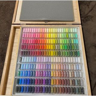 ホルベイン アーチスト ソフトパステル 250色 全色セットの通販|ラクマ