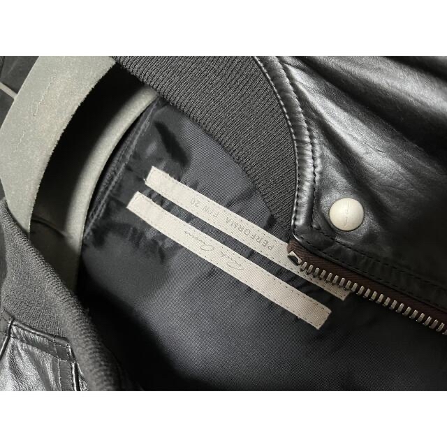 Rick Owens(リックオウエンス)のRick Owens Black Carfskin Leather jacket メンズのジャケット/アウター(レザージャケット)の商品写真