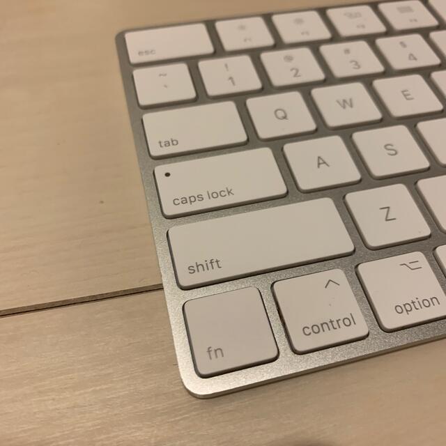 Apple(アップル)のMagic Keyboard silver(A1644 US キーボード) スマホ/家電/カメラのPC/タブレット(PC周辺機器)の商品写真